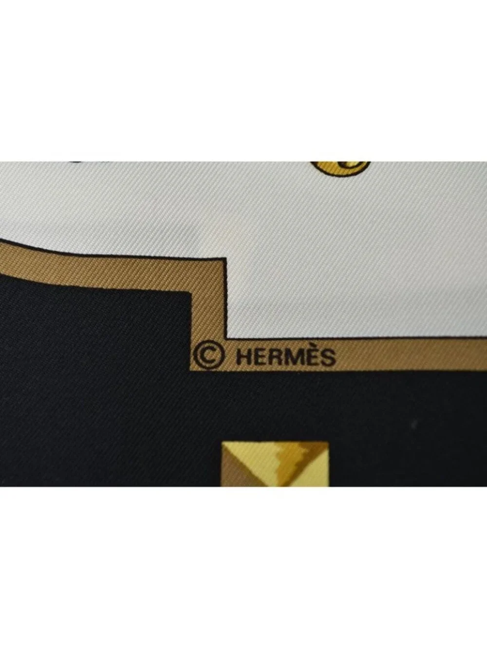 ★SOLD★ Hermes Carre 90 Scarf Key Pattern les Cles Vintage Black White - Picture 7 of 9